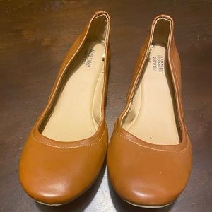Mossimo flats
